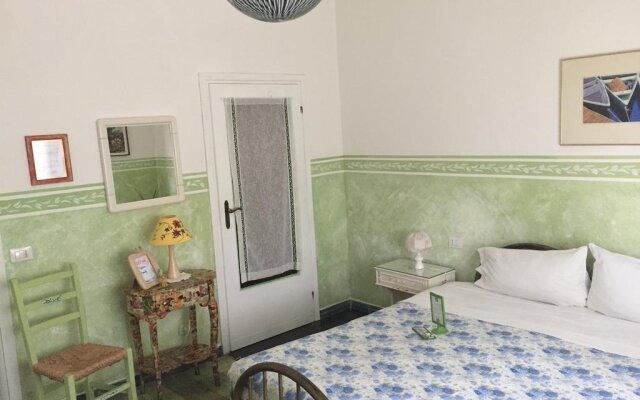 B&B Caslett