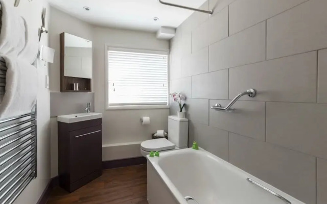 Dream Stays Bath - Queen Street