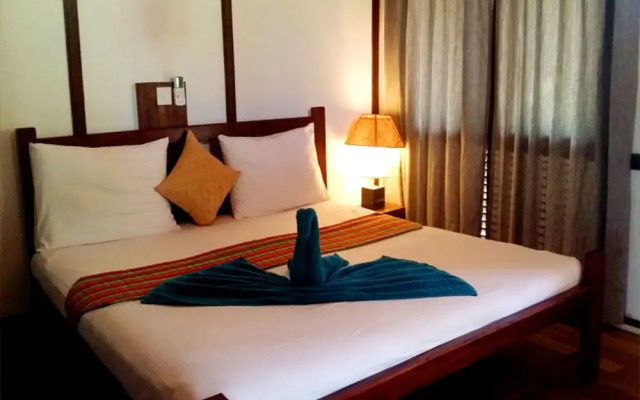 Fresco Lion Villa - Hostel