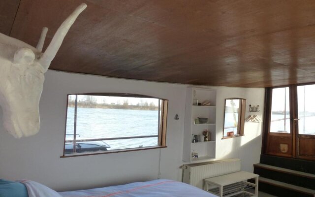 Bed in Boat Amsterdam