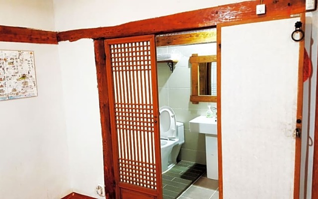Nokwon Hanok Guesthouse