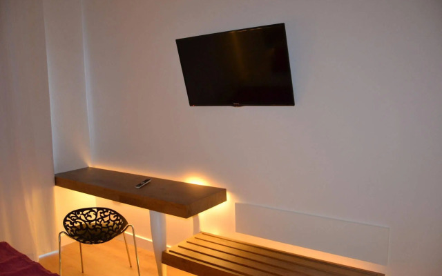 Hotel Brisamar Suites