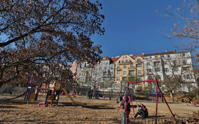 Apartment near Havlicek Garden