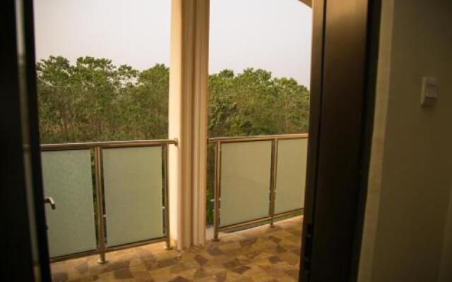 Consort Luxury Suites