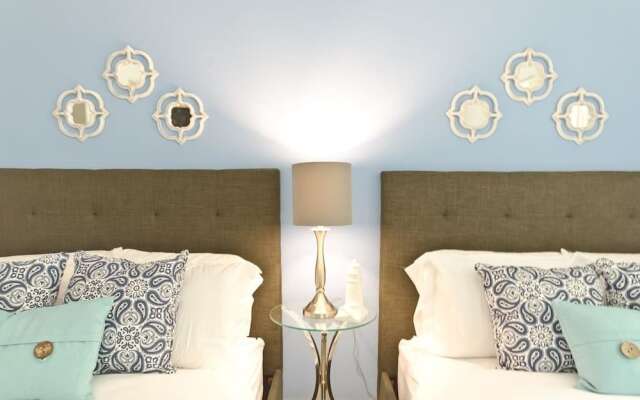 Downtown LA City View Suite