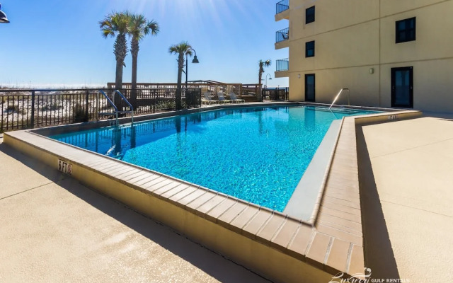 Ocean Breeze West by Luxury Gulf Rentals