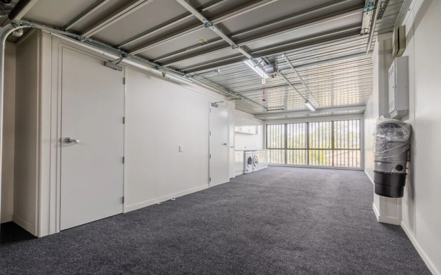 Spacious 3 Bedroom with Ensuite Bathroom