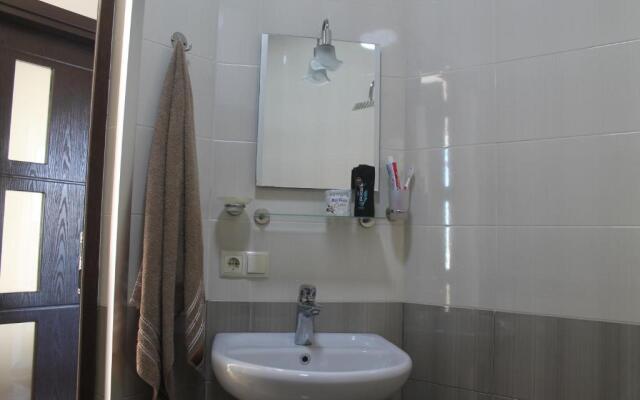 J.R Apartment in the sea