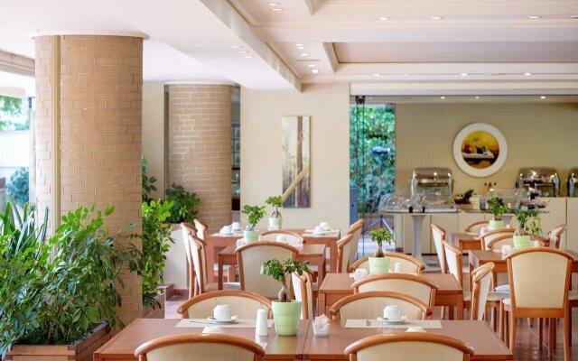 Blazer Suites Hotel