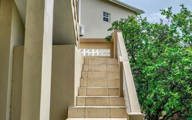 Your quaint home just steps from beach