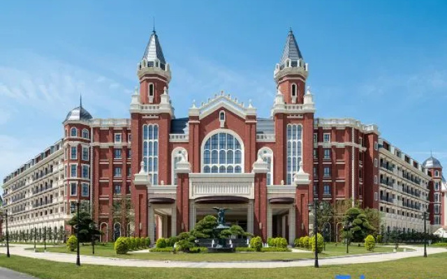 Yancheng Tianmu Hot Spring Resort Hotel