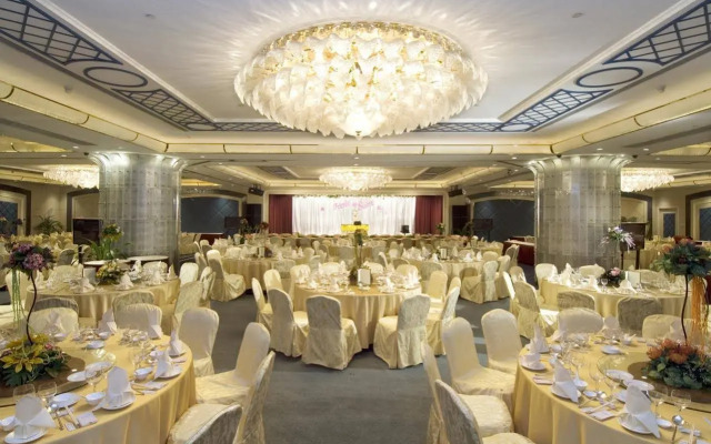 New Orient Landmark Hotel