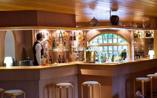 Le relais fleuri, Hôtel et restaurant Logis - Avallon