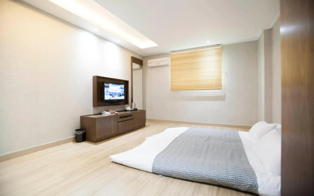 i-CHECK Hotel