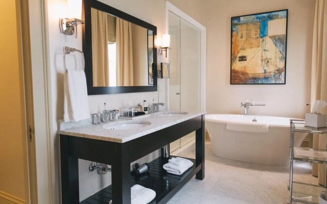 Stonehurst Place Bed & Breakfast