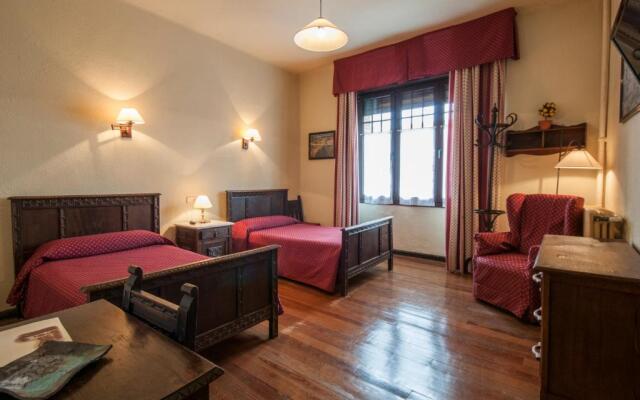 Hostal Ayestaran II