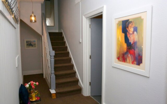 Croydon Luxurious Home