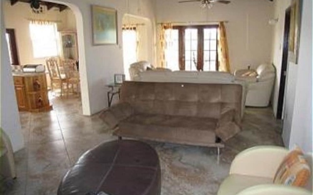 Barbados Sungold House Hibiscus - Three Bedroom Home