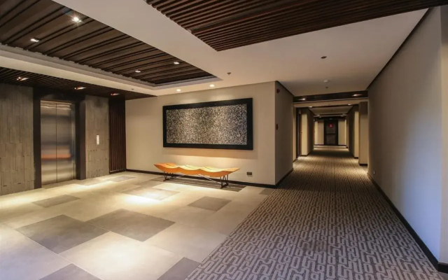 Two Seasons Coron Bayside Hotel