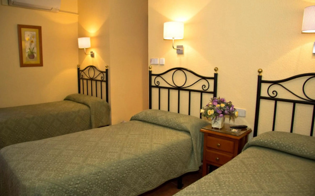 Hostal Los Alpes