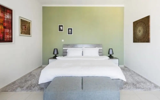 Home Opposite the Burj With Epic Views From Every Room - Hotel in ดูไบ - Photo 5