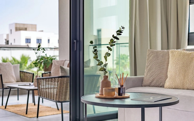 Sanders Evolution 2 Sweet 2 Bedroom Apartment With Balcony