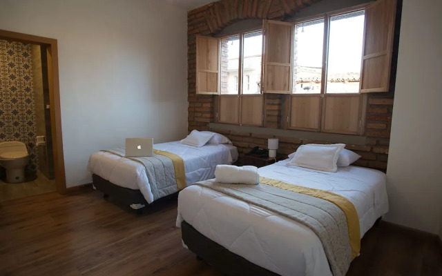 San Rocke House Hotel