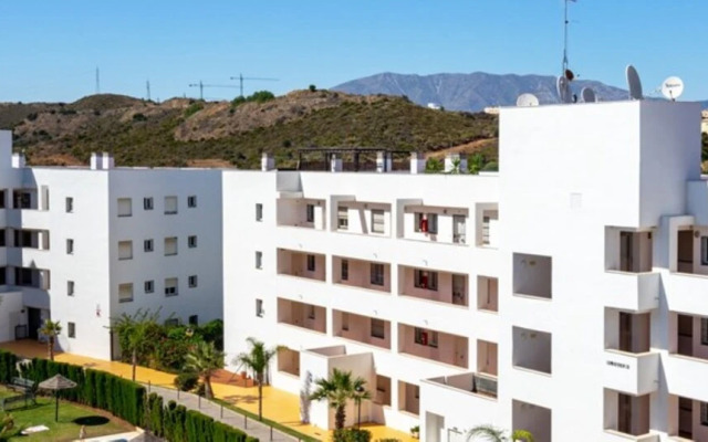 Apartment - 2 Bedrooms with Pool and WiFi - 107884