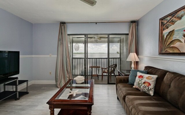 Runaway Bay Resort by BBG