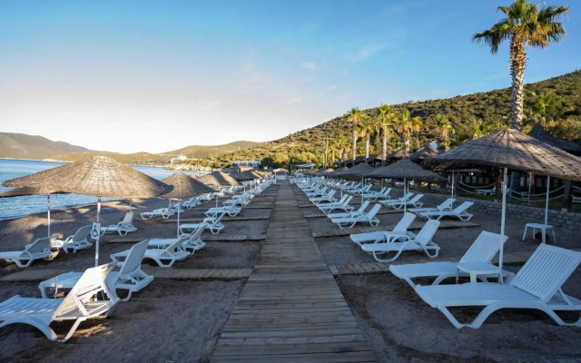 Latanya Park Resort