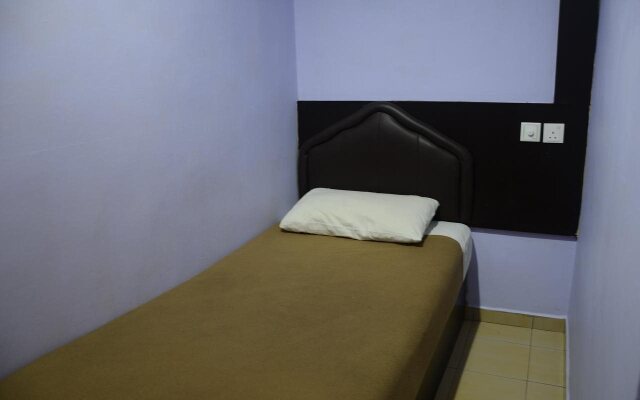 Uni Garden Hotel