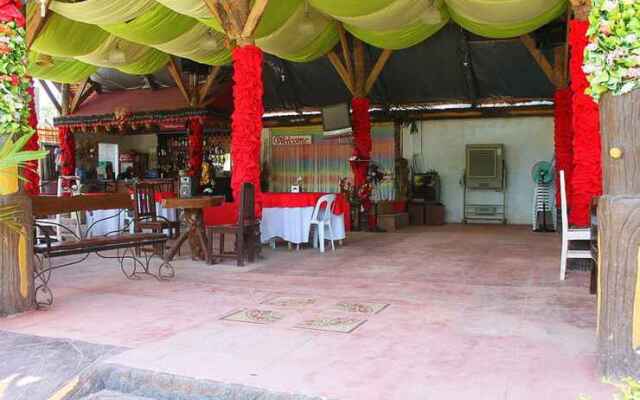 Tres Sophias Resort and Restaurant