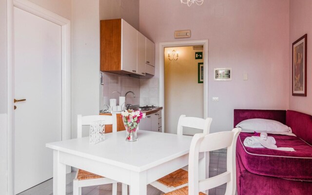 Nice Apartment in Siracusa With Wifi and 1 Bedrooms