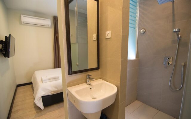 Pantai Inn