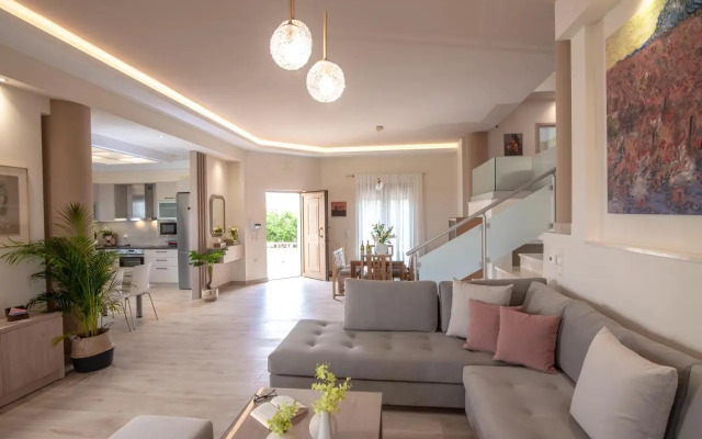 Cretan Vineyard Hill Villa 2
