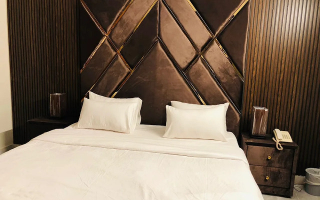 Royal Executive Guest House