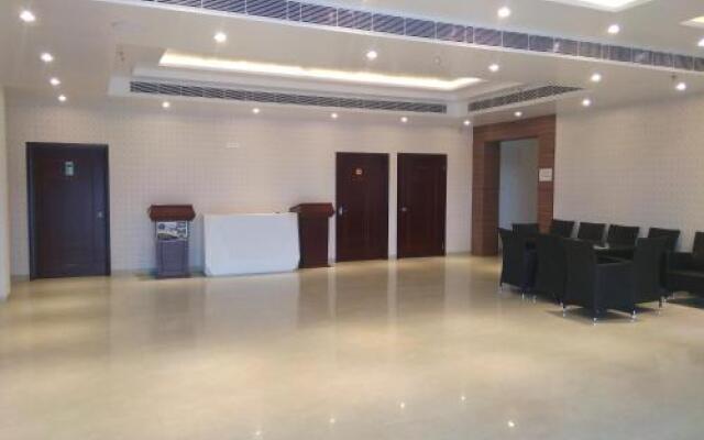 KL7 Hotel & Banquets