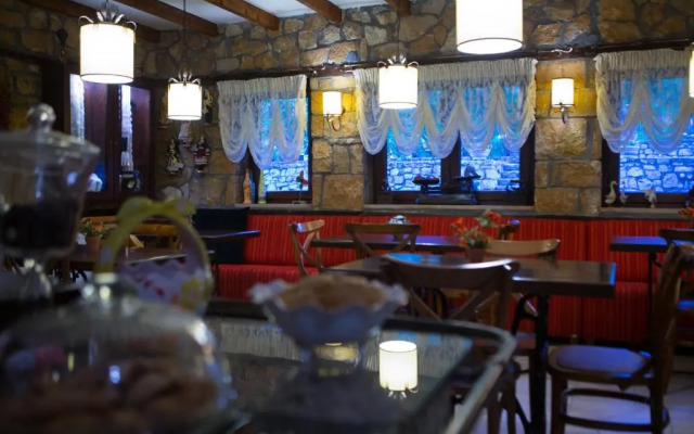 Archontiko Emmanouilidi Suites