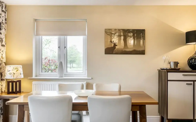 Golf Apartment @ Carus Green