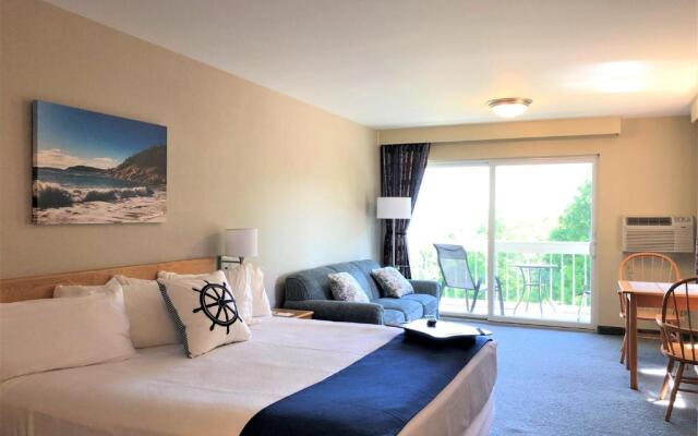 Atlantic Eyrie Lodge