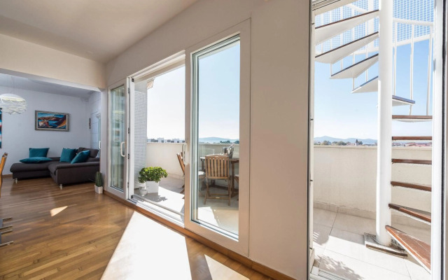 Penthouse with roof terrace