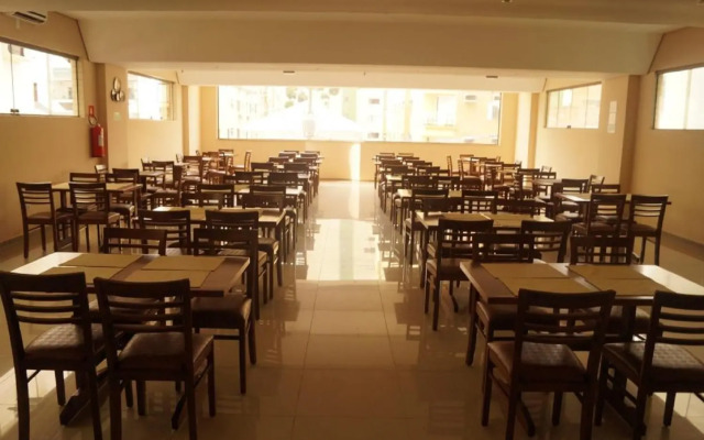 Mont Rey Hotel