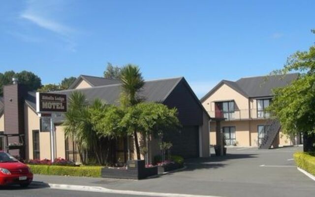 Abbella Lodge Motel