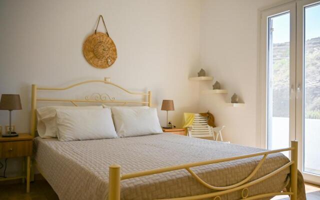 Iliopetra residence - 5BR Villa in Agios Romanos
