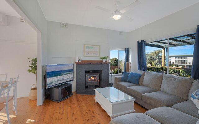 Bungo Beach House Pet Friendly House