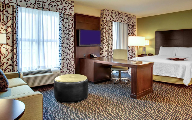 Hampton Inn & Suites Baton Rouge Downtown
