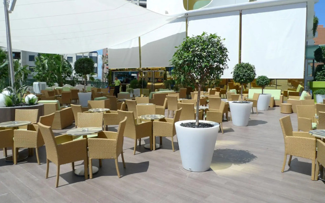 Riviera Beachotel - Recommended for Adults