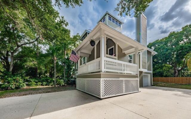 Key West Style Vacation Home with Pool