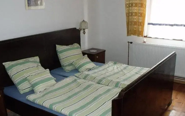 Öreg Fenyő Vendégház