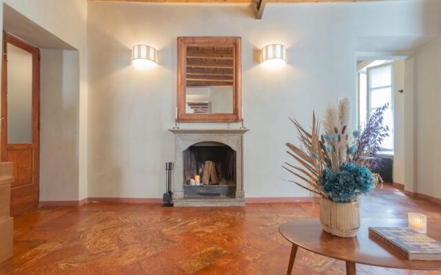 Pantero Apartment in Como